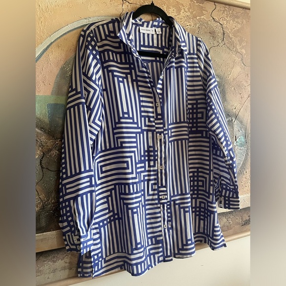 Susan Graver Blouse - Picture 2 of 8